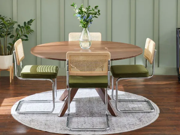 Are Oval Dining Tables Out of Style