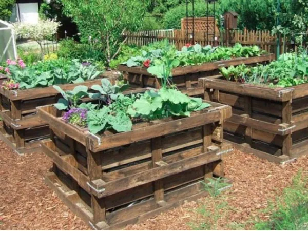 How To Make A Raised Garden Bed Out Of Pallets